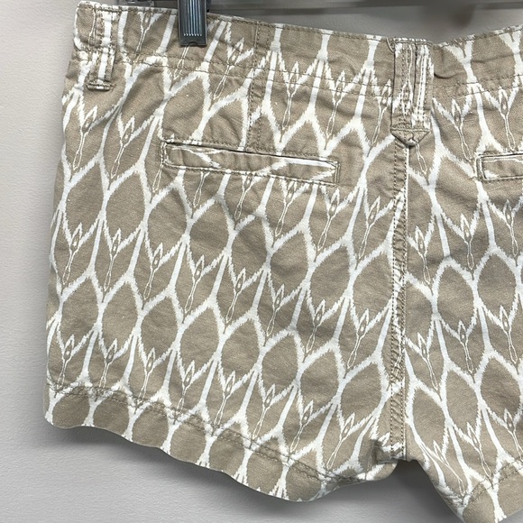 The North Face Maywood Flat Front Linen Blend Tan White Ikat Print Shorts 6 - Picture 5 of 16